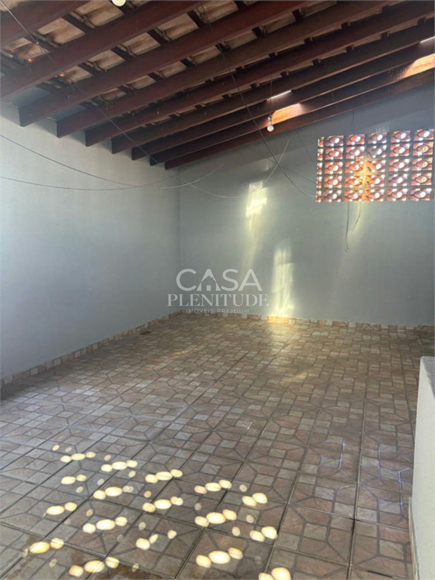 Sobrado à venda com 3 quartos, sendo 1 suíte, em Wanel Ville, Sorocaba, SP