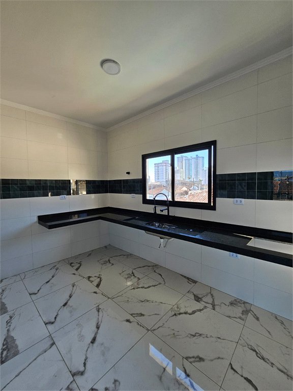 Casa à venda com 3 quartos, sendo 1 suíte, em Maracanã, Praia Grande, SP