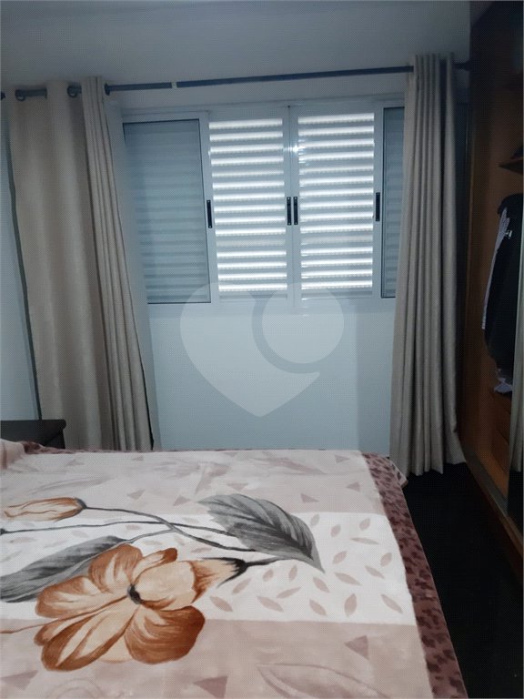 Casa à venda com 4 quartos em Jardim Peri, São Paulo, SP