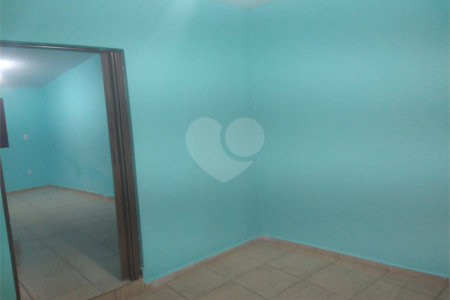 Casa à venda com 2 quartos em Jardim Devito, Votorantim, SP