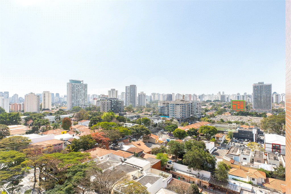 Apartamento à venda com 4 suítes em Campo Belo, São Paulo, SP