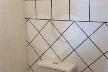 Casa à venda com 3 quartos, sendo 1 suíte, no condomínio Terras de São Francisco, Vinhedo - SP