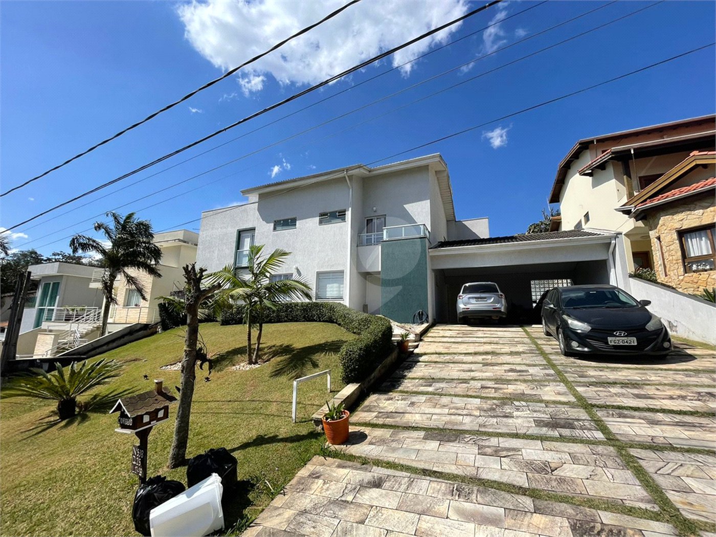 Casa à venda com 4 suítes no condomínio Aruã Lagos, Mogi das Cruzes - SP