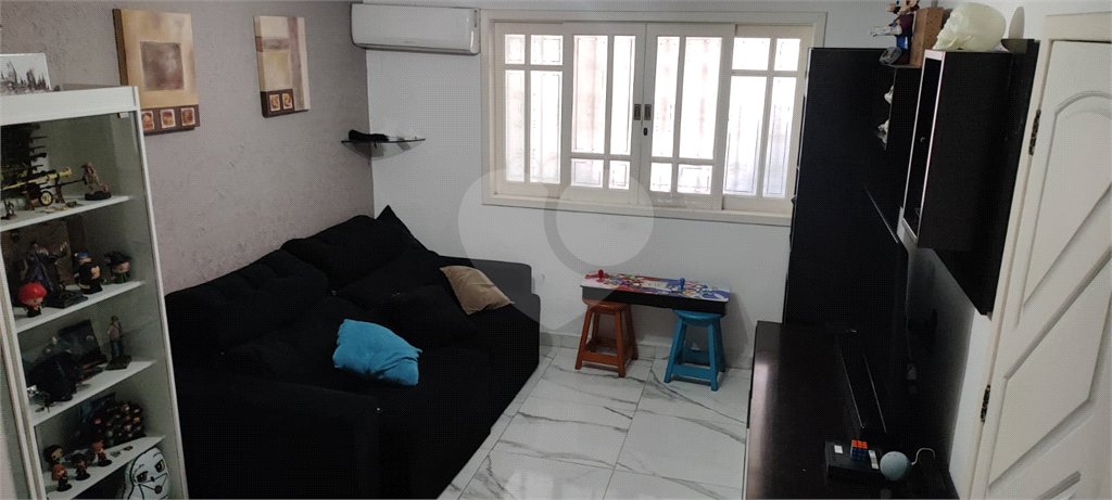 Casa à venda com 3 quartos, sendo 1 suíte,  em Chácara das Flores, Mogi das Cruzes, SP