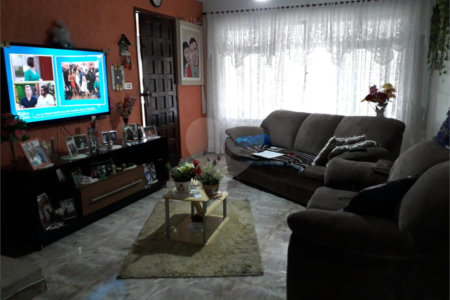 Sobrado à venda com 2 quartos em Vila Germinal, São Paulo, SP