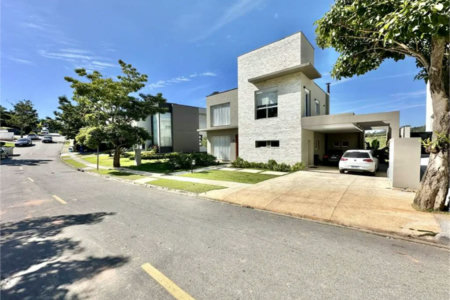 Casa à venda com 3 suítes no condomínio Vintage, Cotia - SP