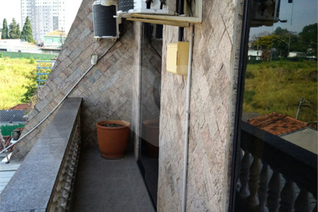 Casa à venda com 3 quartos, sendo 1 suíte, em Parque Vitória, São Paulo, SP