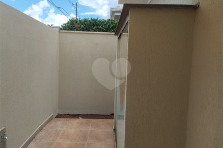 Casa à venda com 3 quartos, sendo 1 suíte,  no condomínio Vila Aracoara, Araraquara - SP