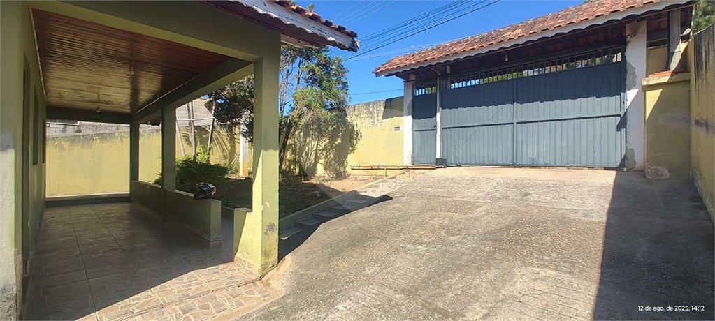 Chácara à venda com 3 quartos, sendo 1 suíte, no Centro, Nazaré Paulista, SP