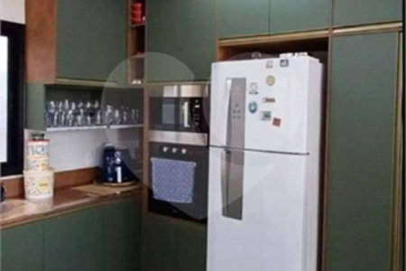 Casa à venda com 3 quartos, sendo 2 suítes, no condomínio Residencial Marchant Buarque, Atibaia - SP