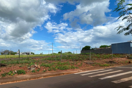 Terreno à venda em Jardim Estoril, Ponta Porã, MS