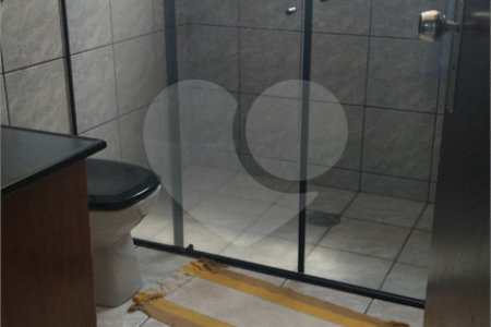 Casa à venda com 4 quartos, sendo 2 suítes,  em Conjunto Habitacional Brás Cubas, Mogi das Cruzes, SP