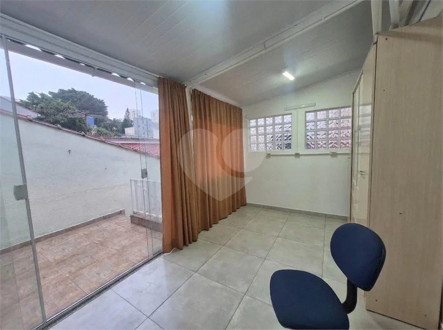 Casa de vila com 3 dormitórios sendo 2 suítes em Santana