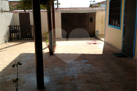 Casa em Florida Mirim- Mongaguá