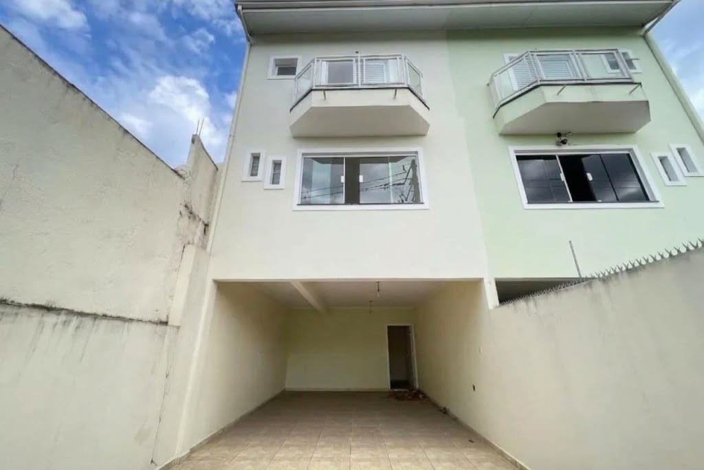 Casa à venda com 3 quartos, sendo 1 suíte, em Jardim Ester, São Paulo - SP