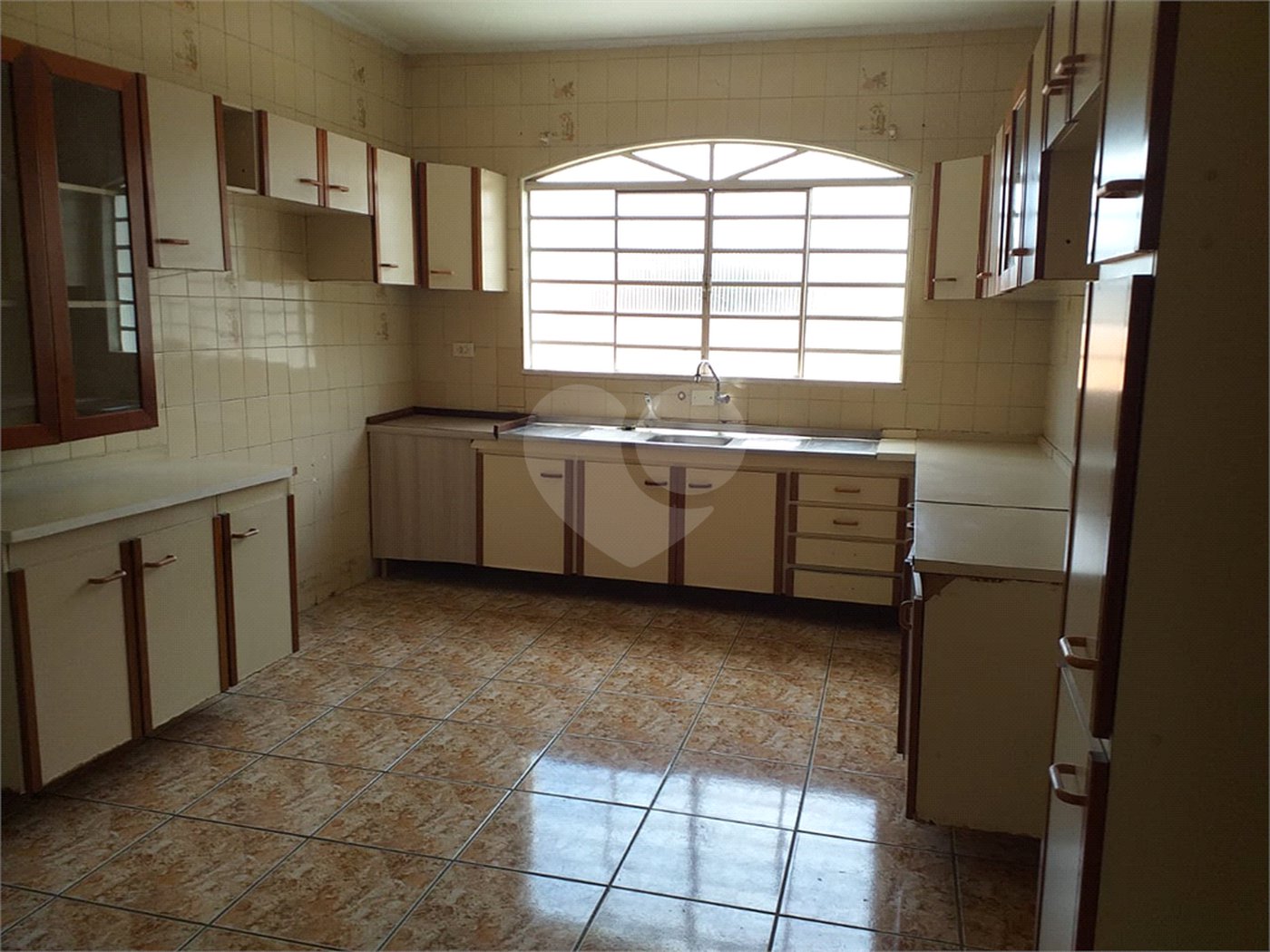 Sobrado à venda com 3 quartos, sendo 1 suíte, em Vila Gustavo, São Paulo, SP