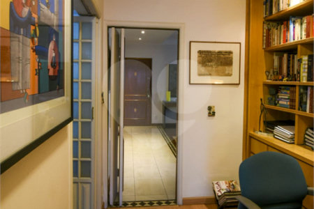 Apartamento à venda com 3 quartos, sendo 1 suíte, em Jardim Paulista, São Paulo, SP
