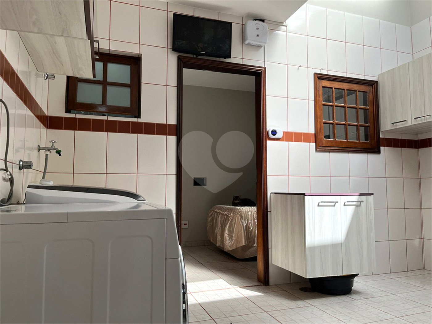 Casa Térrea à venda com 5 quartos, sendo 3 suítes,  em Vila Oliveira, Mogi das Cruzes, SP