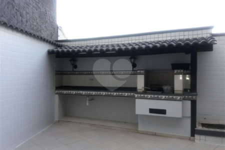 Sobrado à venda com 3 quartos, sendo 1 suíte,  em Vila Paulicéia, São Paulo, SP
