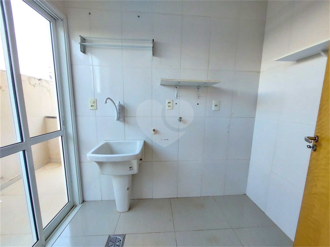 Casa à venda com 3 suítes no condomínio Villaggio Di Napoli Valinhos, Valinhos - SP