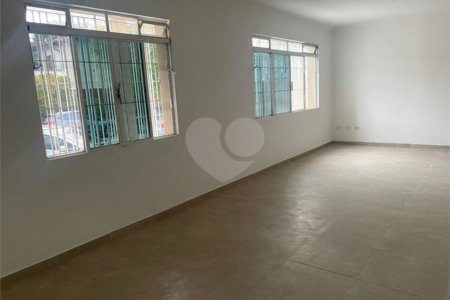 Sobrado à venda com 5 quartos, sendo 1 suíte, em Nova Piraju, São Paulo, SP