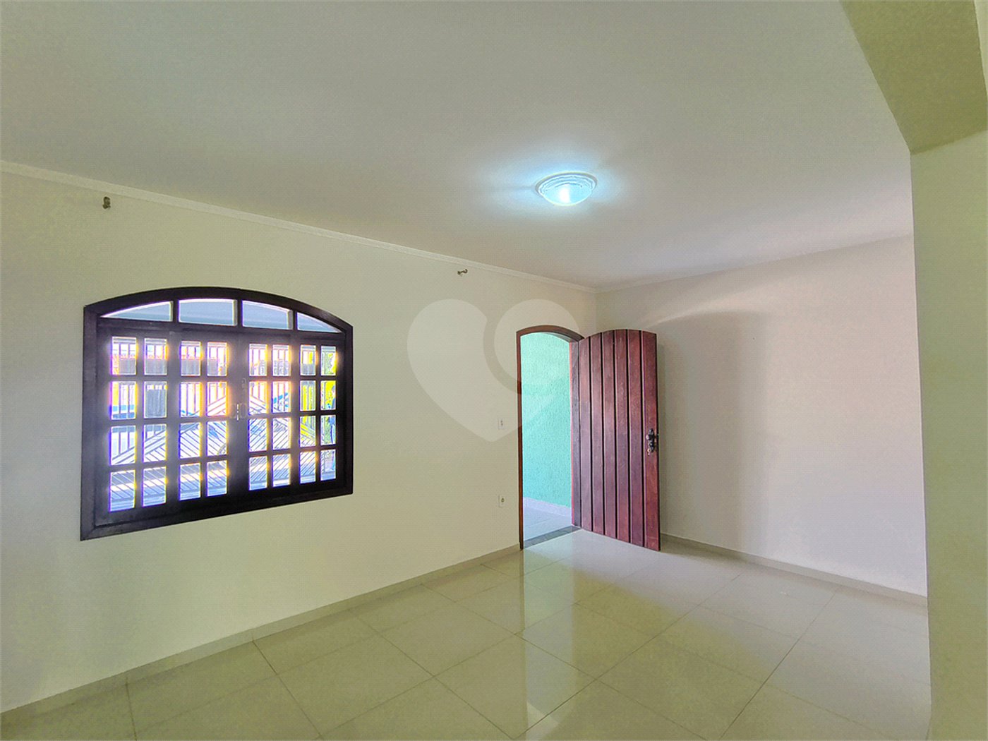 Sobrado à venda com 3 quartos, sendo 1 suíte,  em Jardim Alice, Indaiatuba, SP