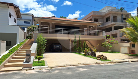 Casa à venda com 3 suítes no condomínio Bosque de Grevilea, Vinhedo - SP