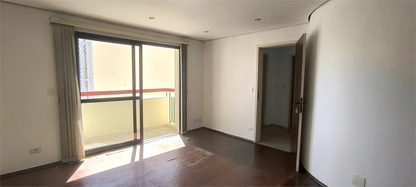 Apartamento à venda com 3 quartos, sendo 1 suíte, em Pinheiros, São Paulo, SP