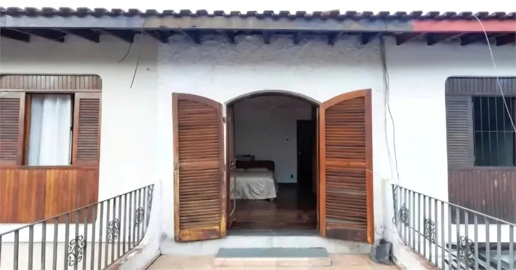Sobrado à venda com 3 quartos em Jardim Peri Peri, São Paulo, SP