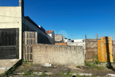 Terreno à venda em Jardim Tamandaré, Poá, SP