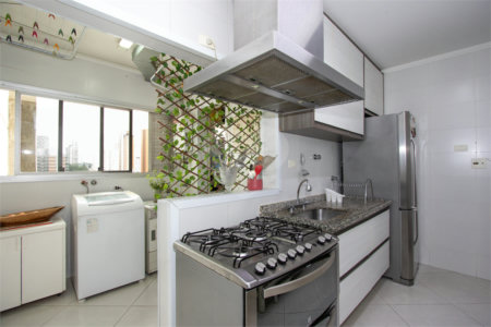 Apartamento à venda com 2 quartos, sendo 1 suíte,  em Indianópolis, São Paulo, SP