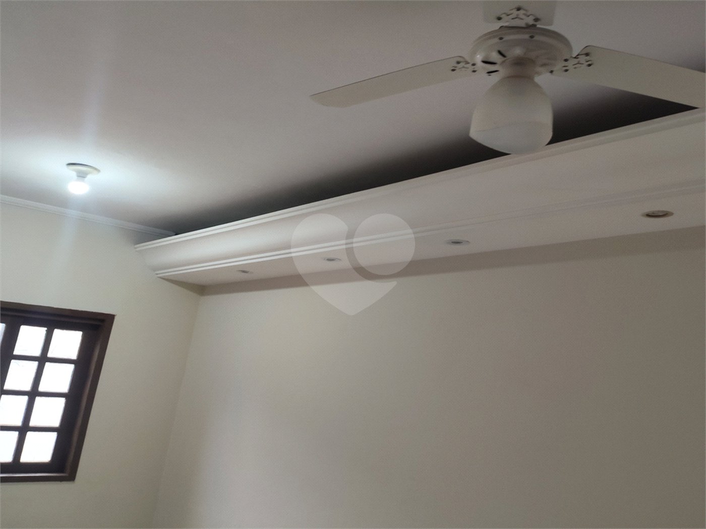 Sobrado para alugar com 3 quartos, sendo 1 suíte, em Jardim Valença, Indaiatuba, SP