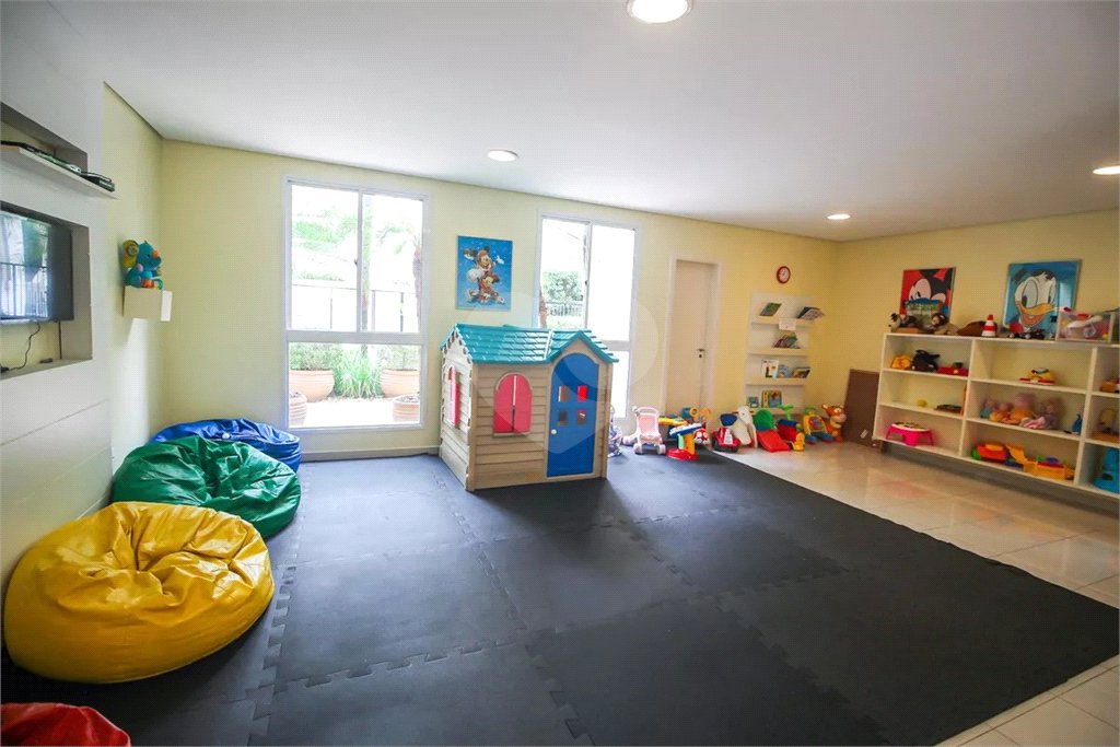 Apartamento à venda com 3 suítes em Real Parque, São Paulo, SP
