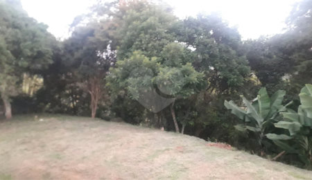 Casa à venda com 3 quartos, sendo 1 suíte,  no condomínio Gleba II, Mairiporã - SP