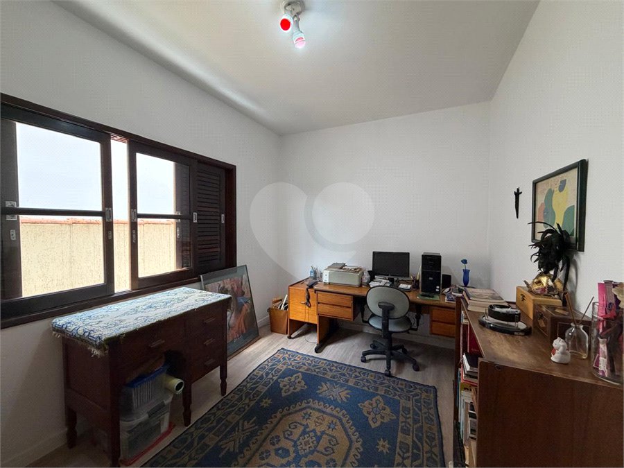 Casa à venda com 4 quartos, sendo 1 suíte, no condomínio Taquaral, São Paulo - SP