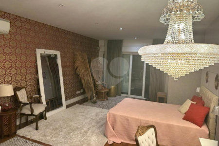 Sobrado à venda ou para alugar com 4 suítes em Vila Bertioga, São Paulo, SP