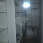Casa à venda com 4 suítes no condomínio Osato, Atibaia - SP