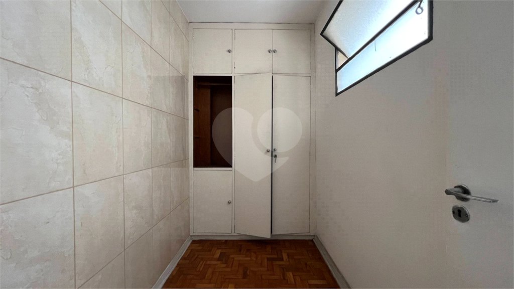 Apartamento à venda com 3 quartos, sendo 1 suíte, em Pinheiros, São Paulo, SP