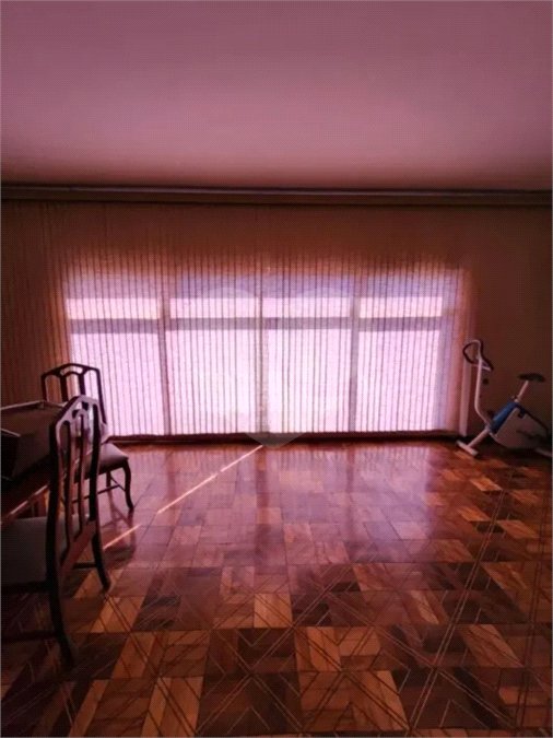 Casa à venda com 4 quartos, sendo 2 suítes, em Vila São Geraldo, São Paulo, SP
