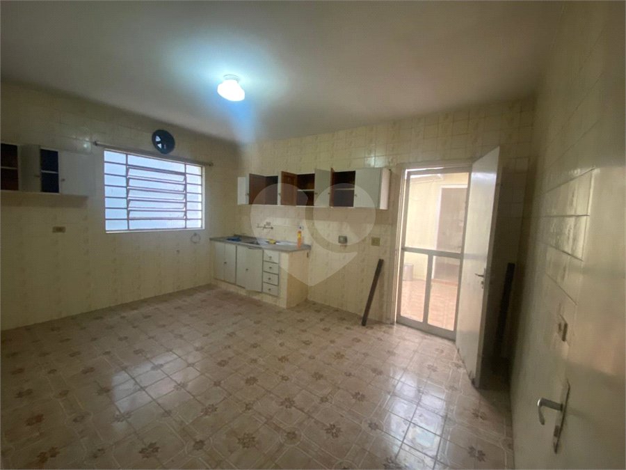 Sobrado à venda com 3 quartos em Bom Retiro, São Paulo, SP