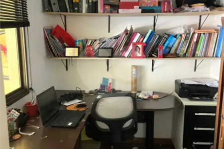 Casa à venda com 3 quartos, sendo 1 suíte,  no condomínio Villas de São Francisco I, São Paulo - SP