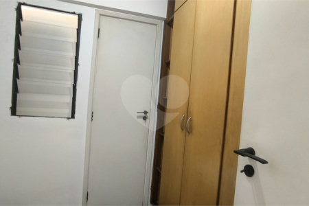 Apartamento à venda com 3 quartos, sendo 1 suíte, em Pinheiros, São Paulo, SP
