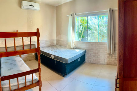 Casa à venda com 3 quartos, sendo 1 suíte,  em São José, Armação dos Búzios, RJ