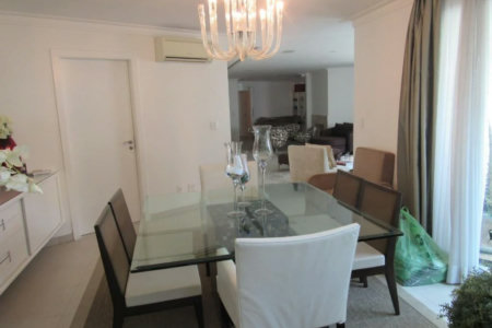 Apartamento à venda com 3 suítes em Real Parque, São Paulo, SP