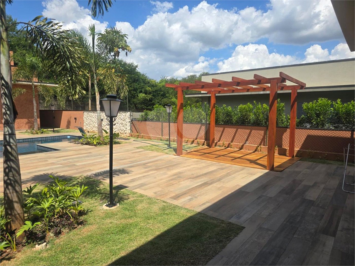 Casa à venda com 4 suítes no condomínio Terras de Santa Teresa II, Itupeva - SP