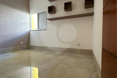 Casa à venda com 3 quartos, sendo 1 suíte,  no condomínio Horto Florestal Villagio, Sorocaba - SP