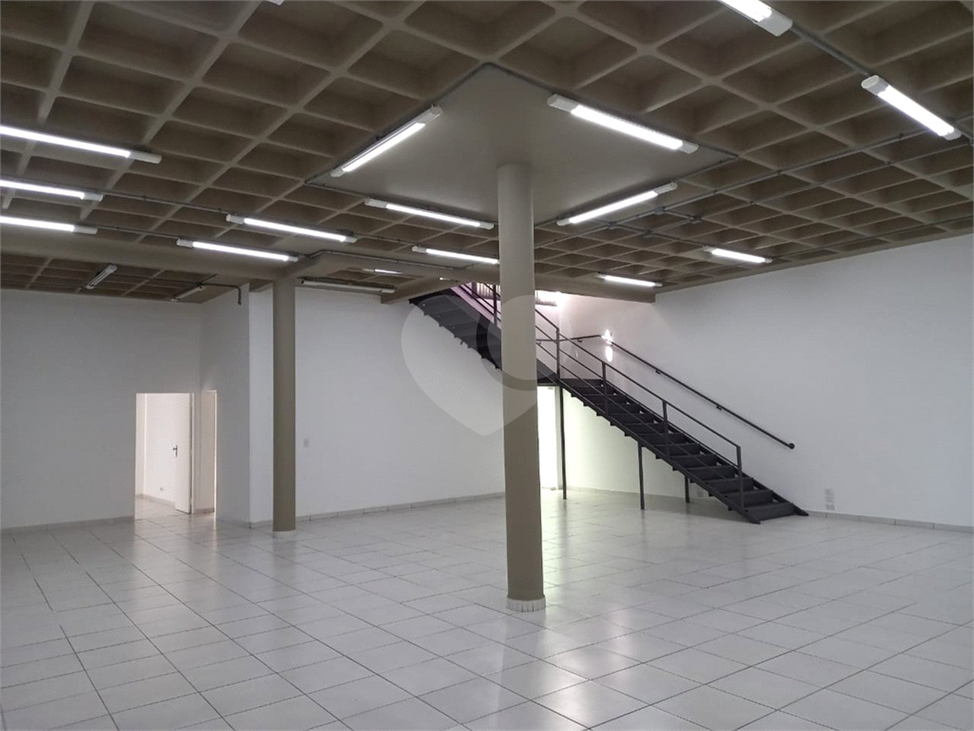 Salão Comercial para alugar em Jardim Brasil, Atibaia, SP