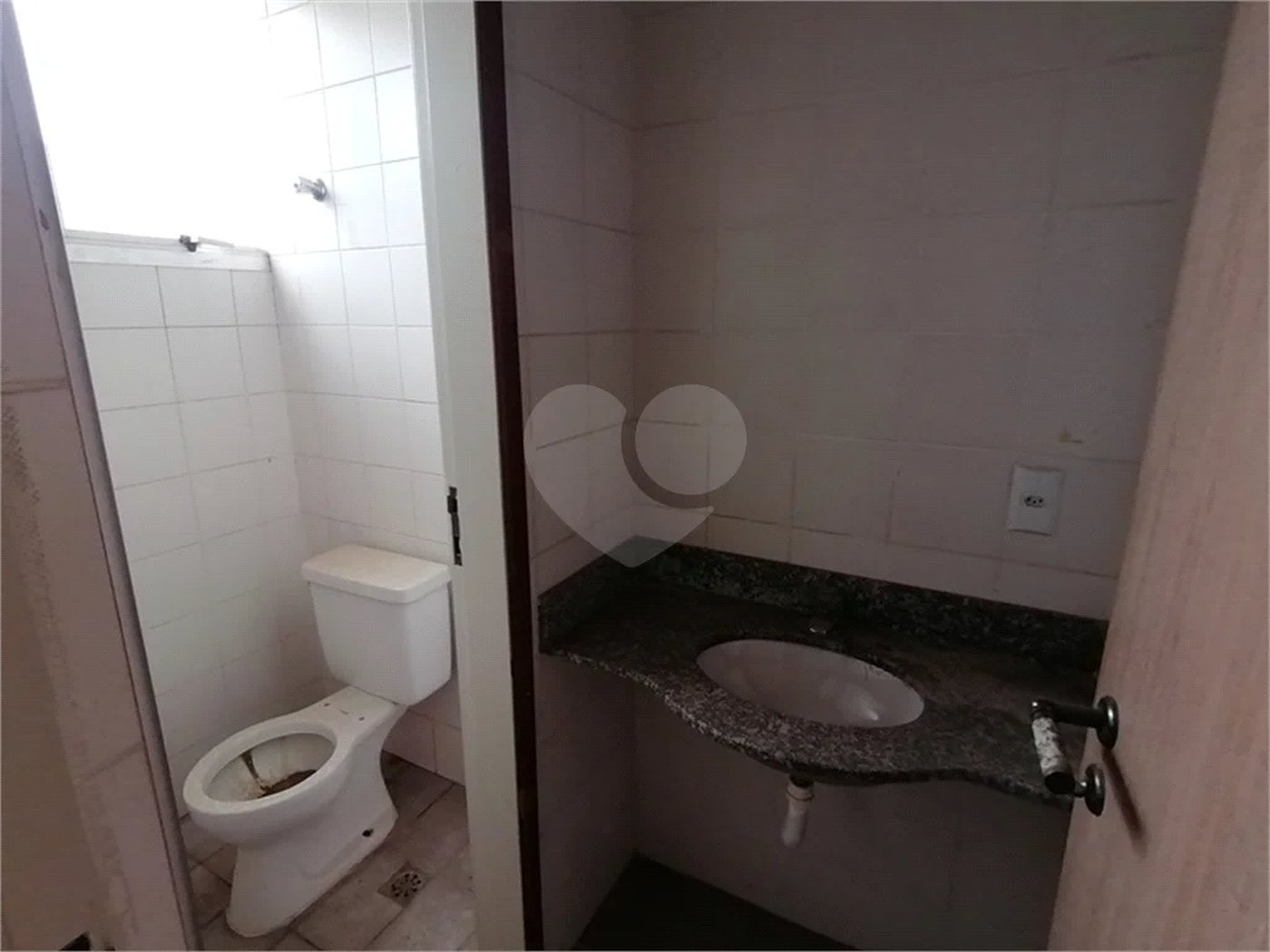 CONJUNTO COMERCIAL COM 130m2 VENDA/LOCAÇÃO NO CENTRO DE CAMPINAS