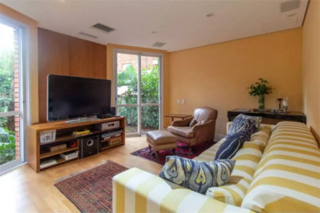 Casa à venda ou para alugar com 4 suítes no condomínio Araucárias, São Paulo - SP