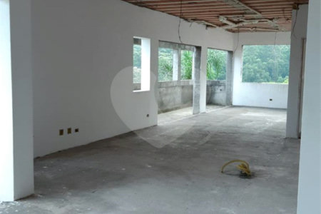 Casa à venda com 4 suítes no condomínio Residencial Cantareira, São Paulo - SP